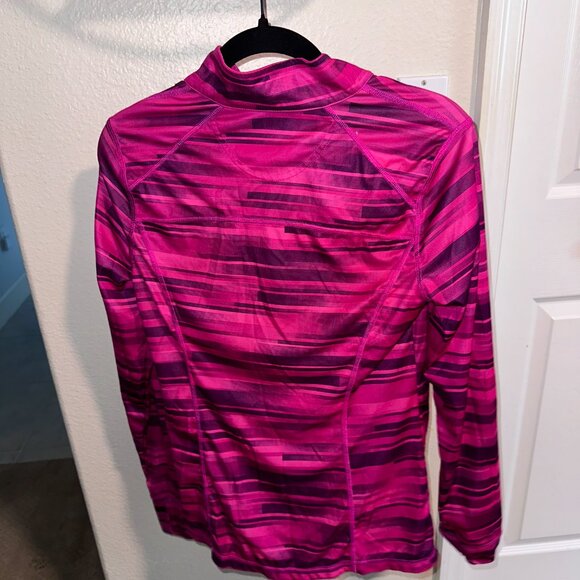 Running Pullover - Picture 2 of 3